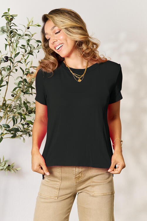 Classic Everyday Side-Slit Crewneck Tee – Soft & Breathable Comfort