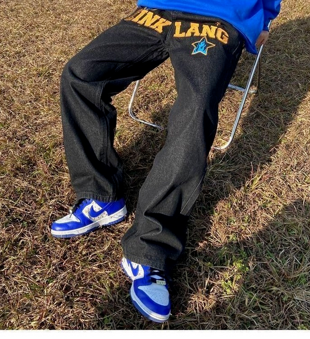 Blue Flame Letter Patch Baggy Jeans – Y2K Streetwear Denim